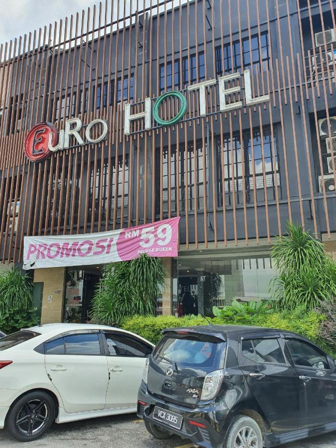Oyo 90249 Euro Hotel Klang Bagian luar foto